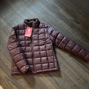 NWT Cotopaxi Women's Puffer Jacket Size Small